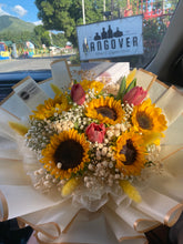 Load image into Gallery viewer, Sunflower &amp; Tulips

