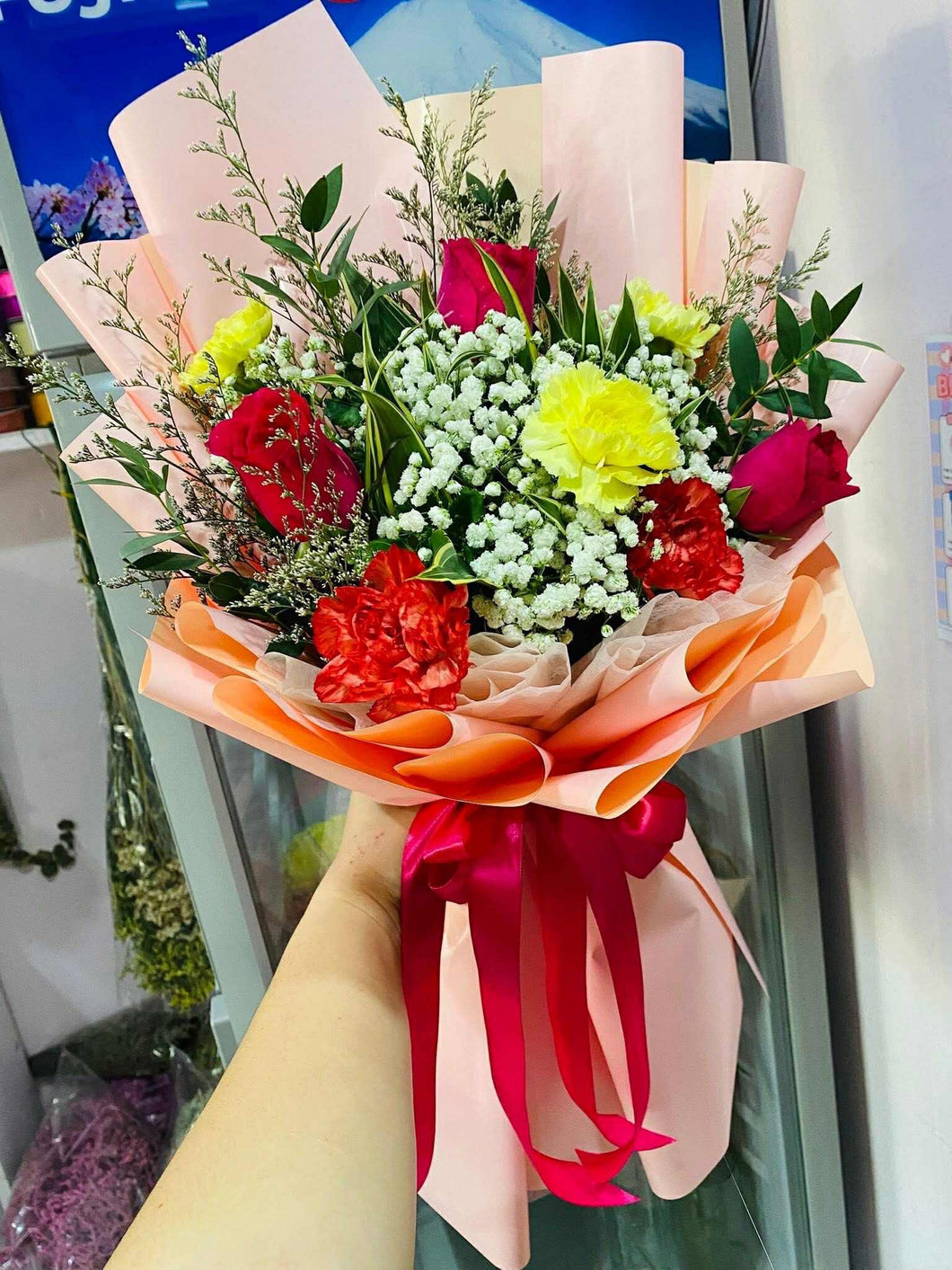 Mix carnations & Roses