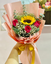 Load image into Gallery viewer, Sunflower &amp; Roses
