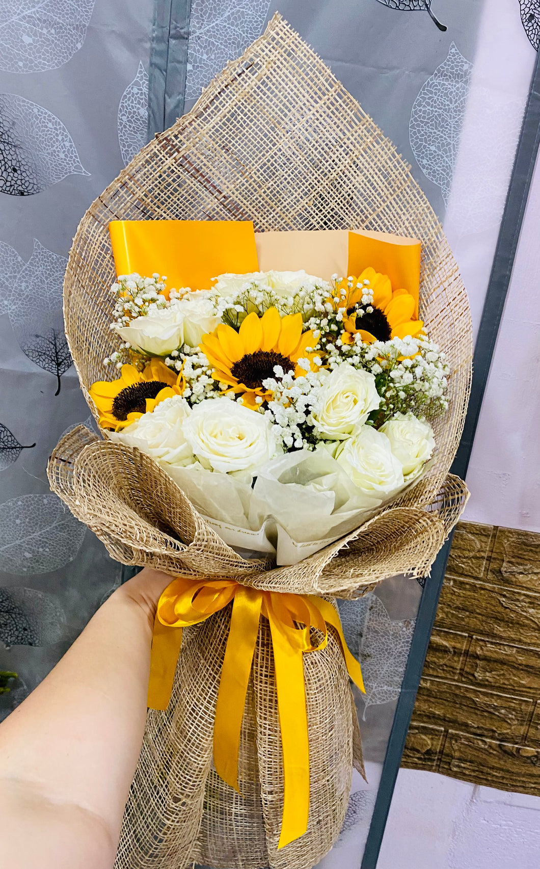 Sun x roses