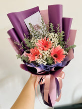 Load image into Gallery viewer, Gerbera Bouquet
