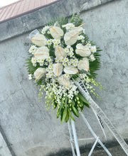 Load image into Gallery viewer, Love and Prayers sympathy
